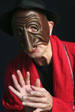 Panetlone Commedia Mask