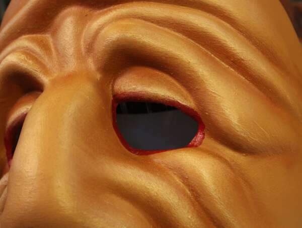 Doggettio Zanni commedia dell_arte mask close-up design by jonathan kipp becker
